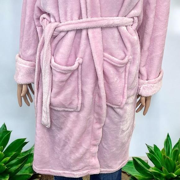 Hotel Spa Collection Pink Plush Super Soft Fleece Robe - Picture 12 of 16